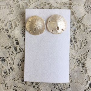 3/$15 Vintage sand dollar earrings